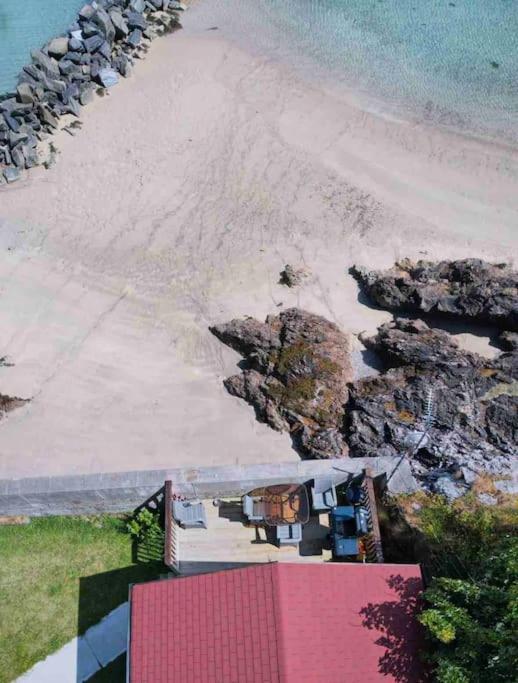 Cosy Portmor Log Cabin- Sea Views, Deck & Relaxation Malin Head 外观 照片