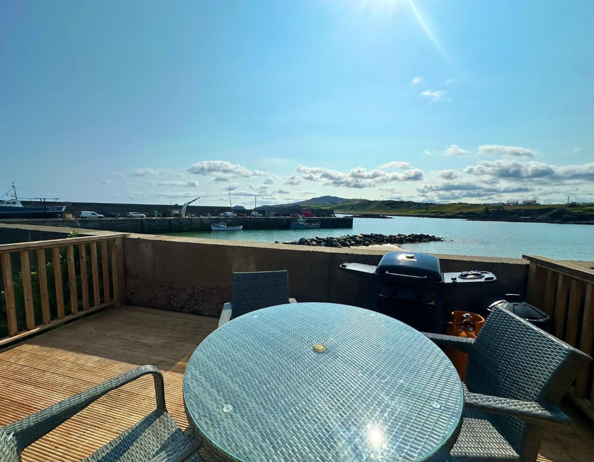Cosy Portmor Log Cabin- Sea Views, Deck & Relaxation Malin Head 外观 照片
